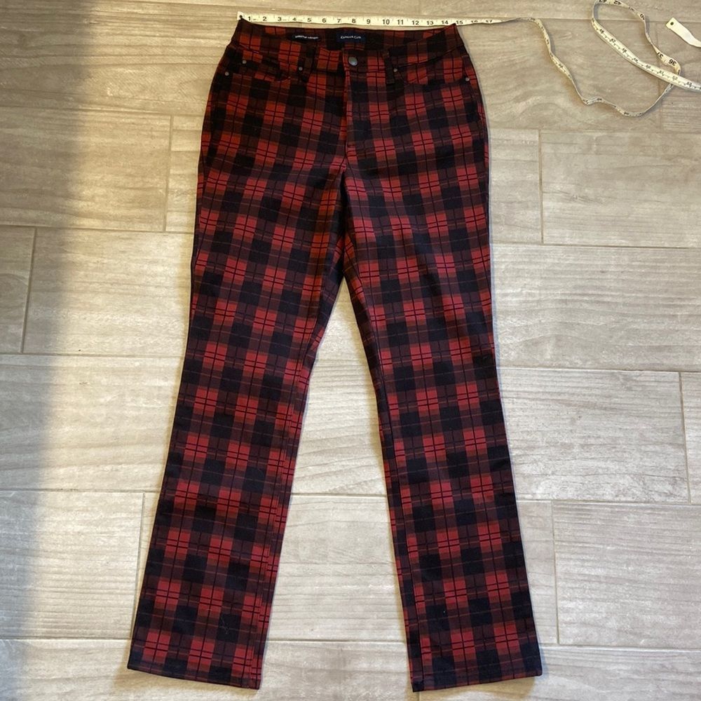 Charter Club Black and Red Plaid Lexington Straight Pants Women’s Size 8